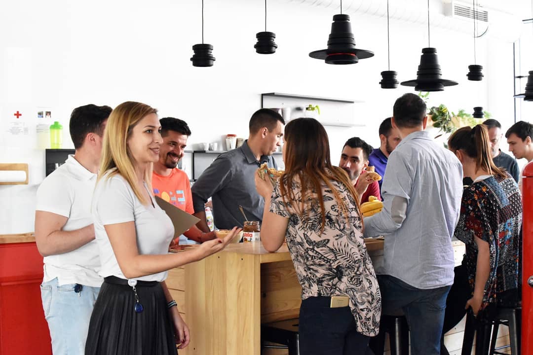 30603835_379719109189989_2399305964340641792_n